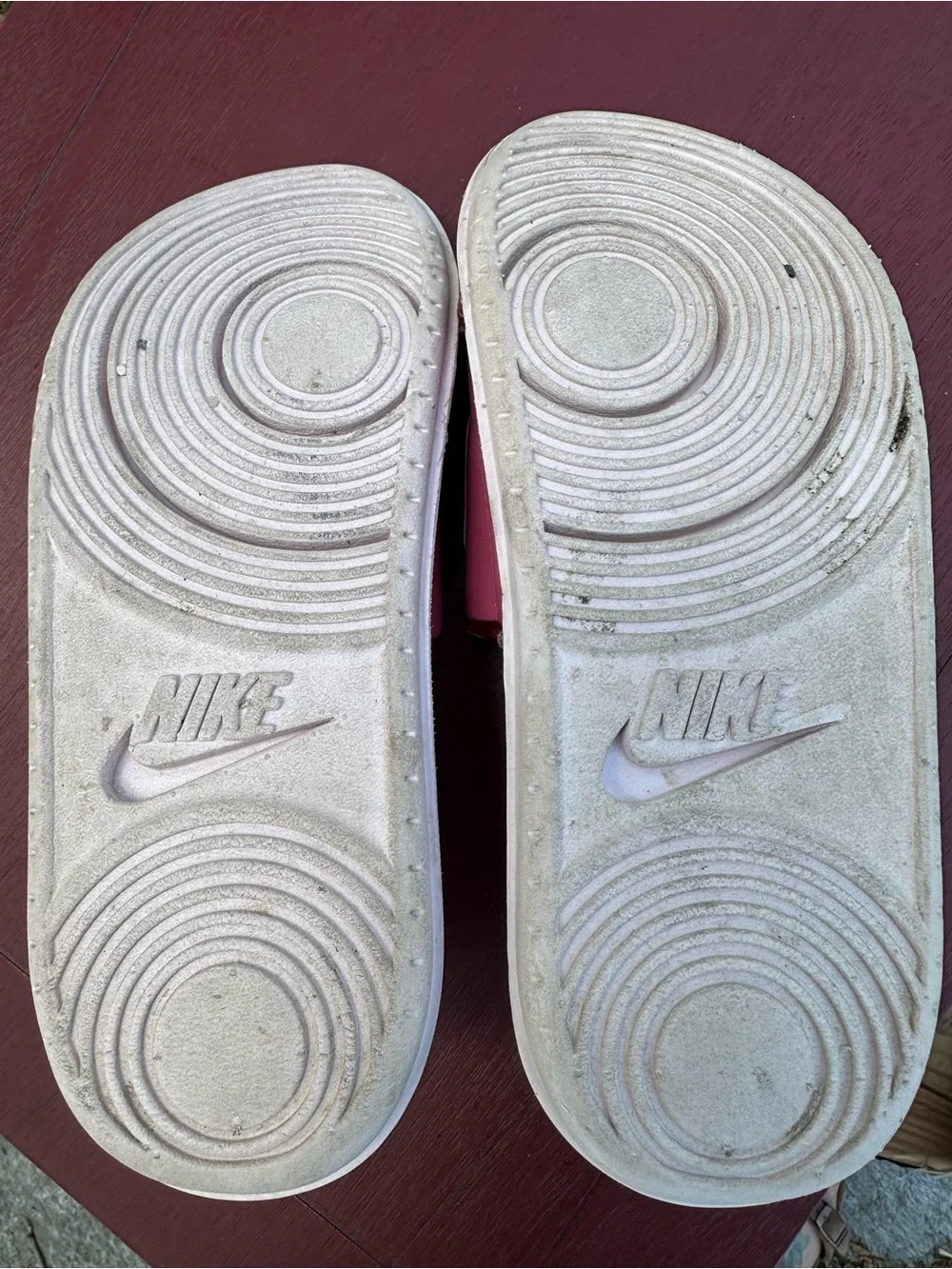 Nike classic slide